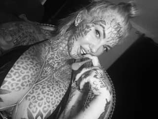 CandyApplesxXx WebCAM 