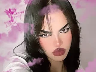 WebCAM of KerlyMonroe