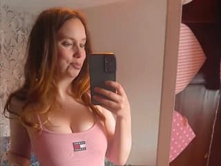 WebCAM of MistressLucie