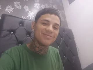 WebCAM of exotic_hot_couple