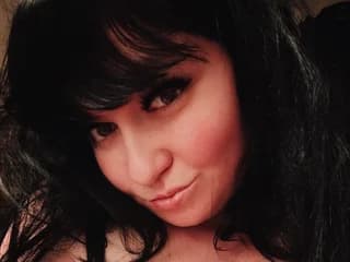 WebCAM of katieadamz