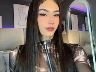 WebCAM of kimMaddiee